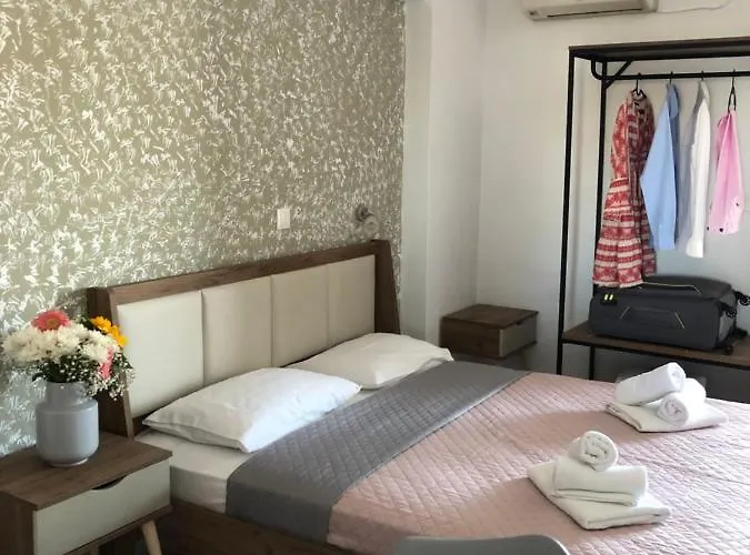 Guest house Armonia Skiathos Town