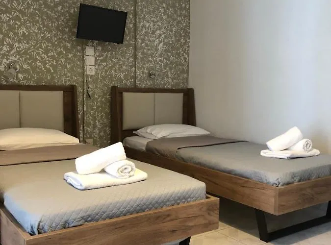 Armonia Skiathos Town